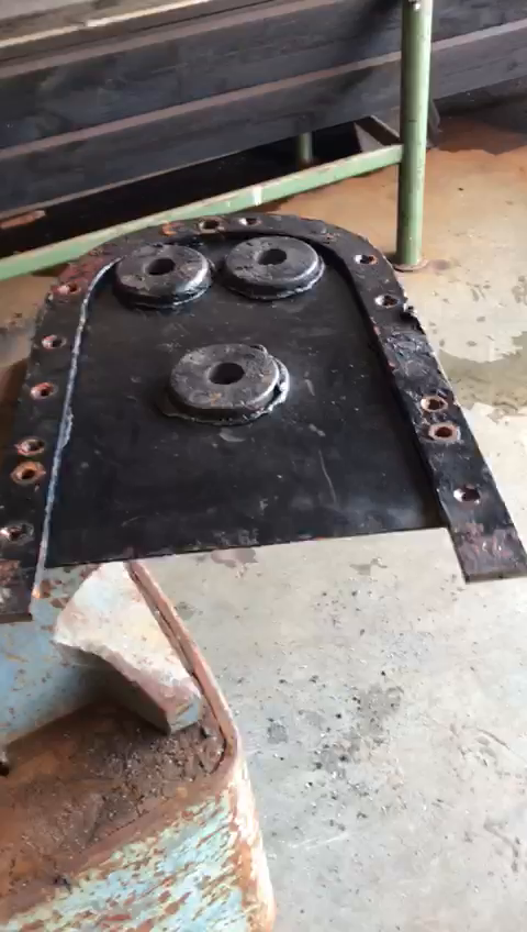 Ambachtelijk klinkwerk bij Centrum Varend Erfgoed