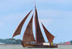 MK 63 onder vol zeil richting Sail 2025