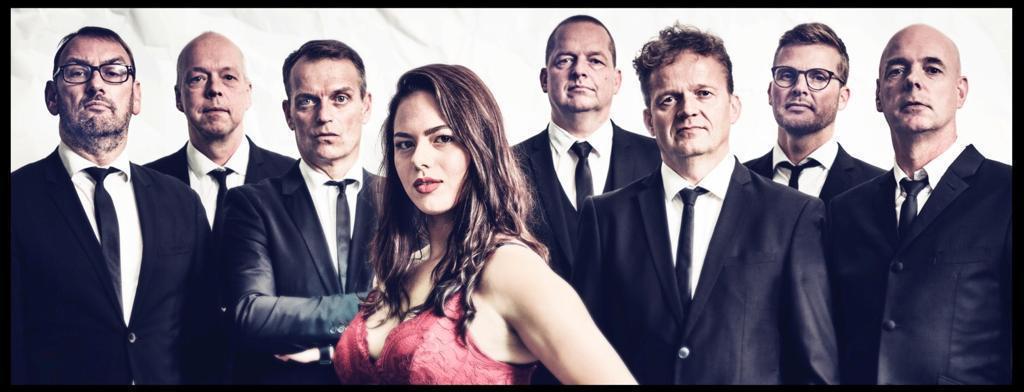 The Tibbs introducing Roxanne